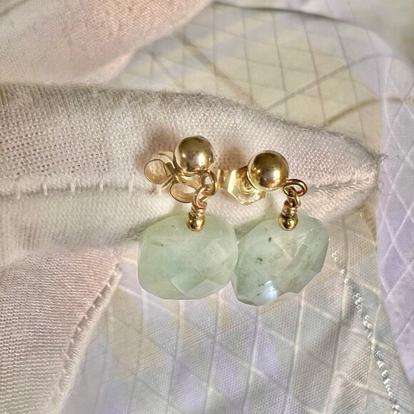 Vintage Green Stone 14KTGP Earrings - Picture 9 of 11